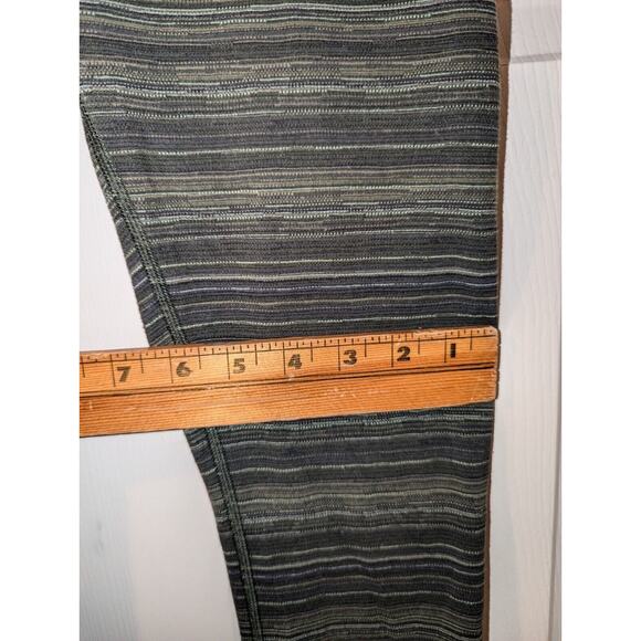 Lululemon Pants Women's Size 6 Wunder Under Pant III Cyber Stripe Green Olive - Picture 3 of 11